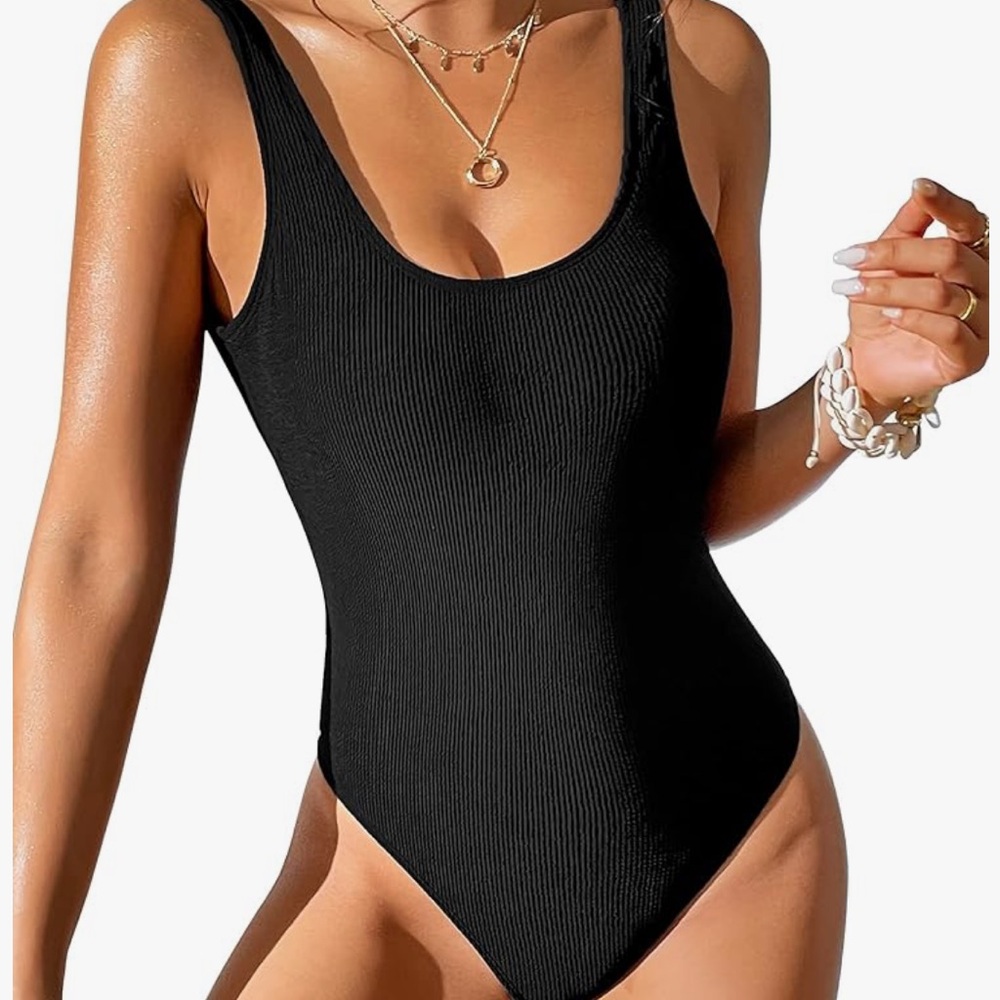 Dixperfect one piece black swimsuit